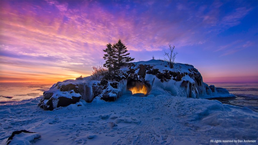 Hole in the rock island