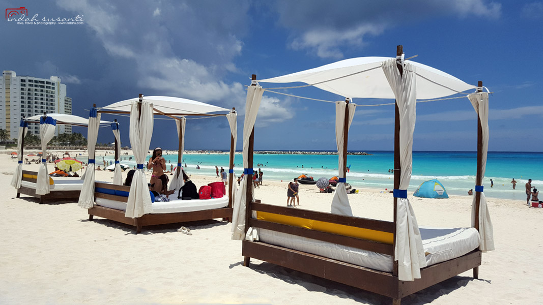Cancun Beach Pictures