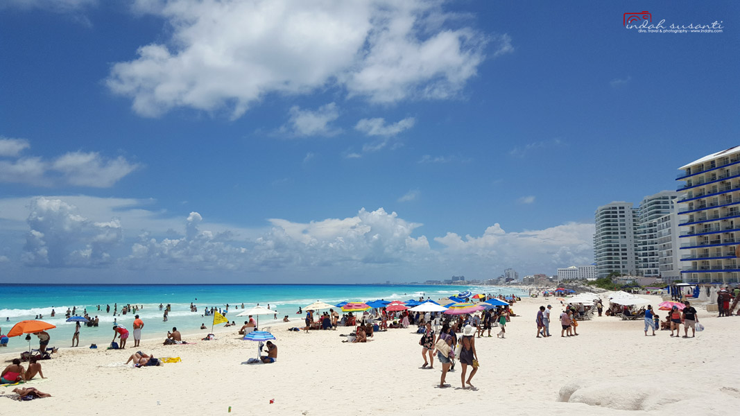 Cancun Beach Pictures